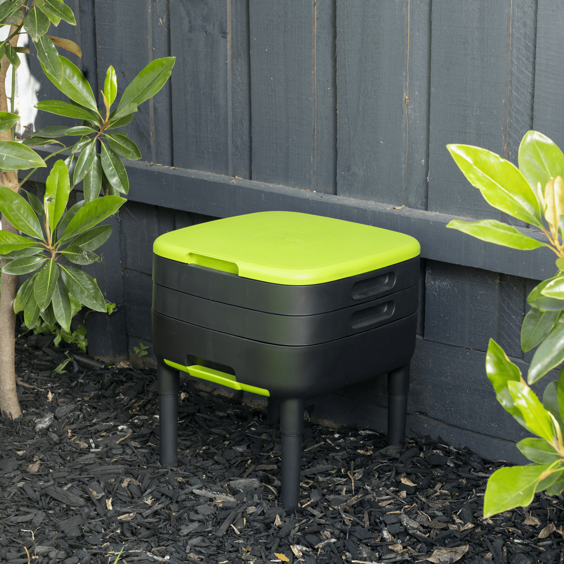 MAZE Worm Farm with Legs - mazeproducts